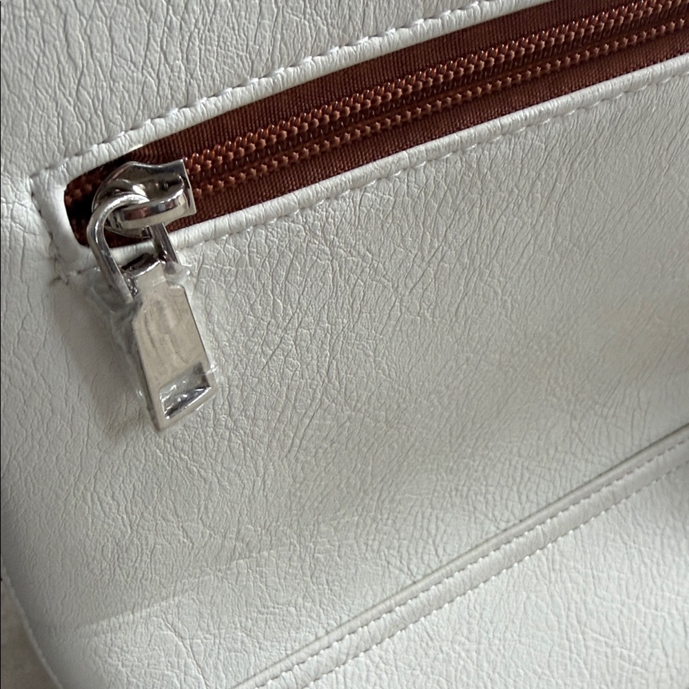 Roulens Crossbody Purse for Women Vegan Leather Medium Crossbody - Picture 9 of 9